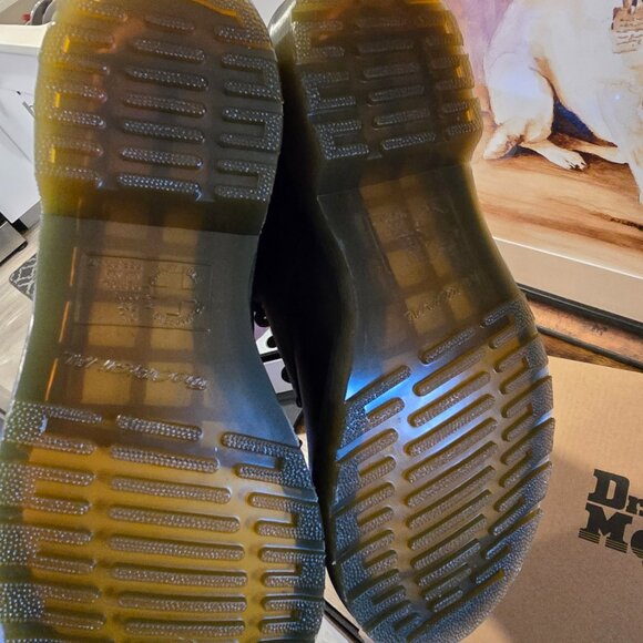 Dr. Doc Martens 1460 Vonda II Women’s 5 Black Leather 8-Eye Lace Up Ankle Boots - Picture 8 of 13